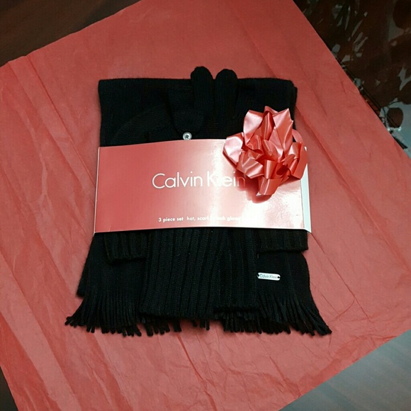 Calvin Klein Accessories - 🎁🎄NWT Calvin Klein 3 Piece Set🎄🎁